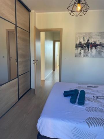 Superbe Appartement En Centre Ville Порто-Векио Екстериор снимка