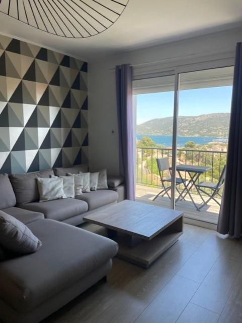 Superbe Appartement En Centre Ville Порто-Векио Екстериор снимка