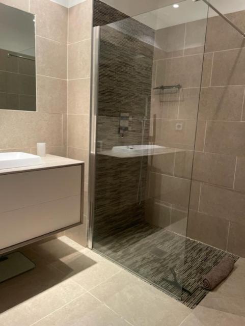 Superbe Appartement En Centre Ville Порто-Векио Екстериор снимка